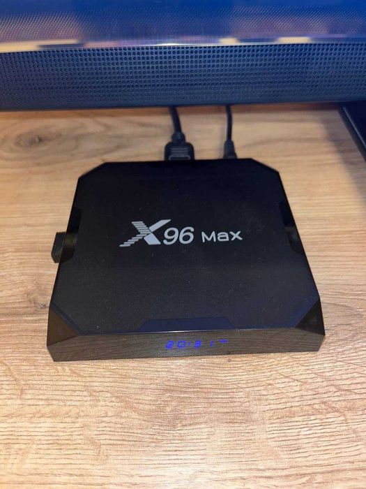 Телевізор SONY KDL-40W5500 + ТВ-підставка в ідеальному стані