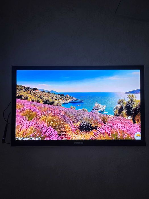 Приставка Smart tv Stick.Рабочая .