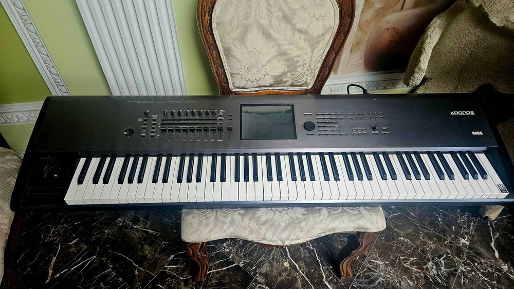 Korg Kronos 88 stan sklepowy