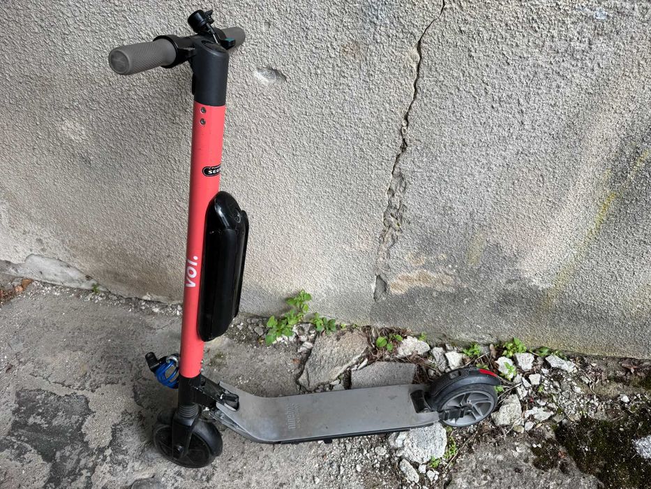 Segway Ninebot ES4 Hulajnoga elektryczna