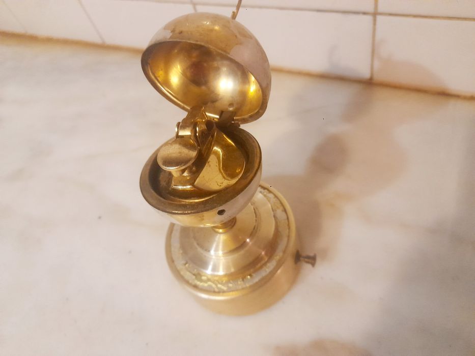 Isqueiro com Caixa de Música Vintage