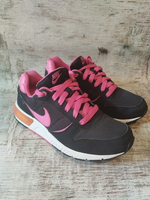 Nike,wysylka gratis.