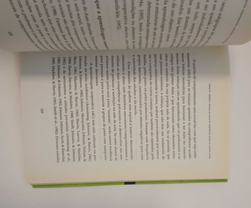 Competências Sociais, de João A. Lopes