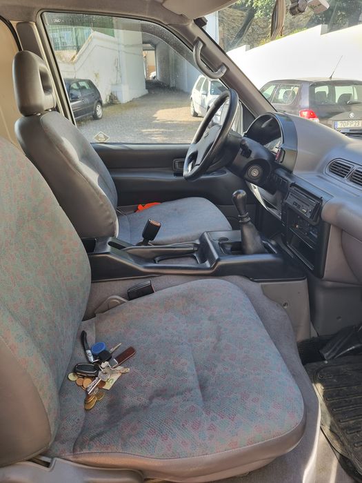 Vendo Nissan Vanette  Cargo 2.3HD 5 Lugares