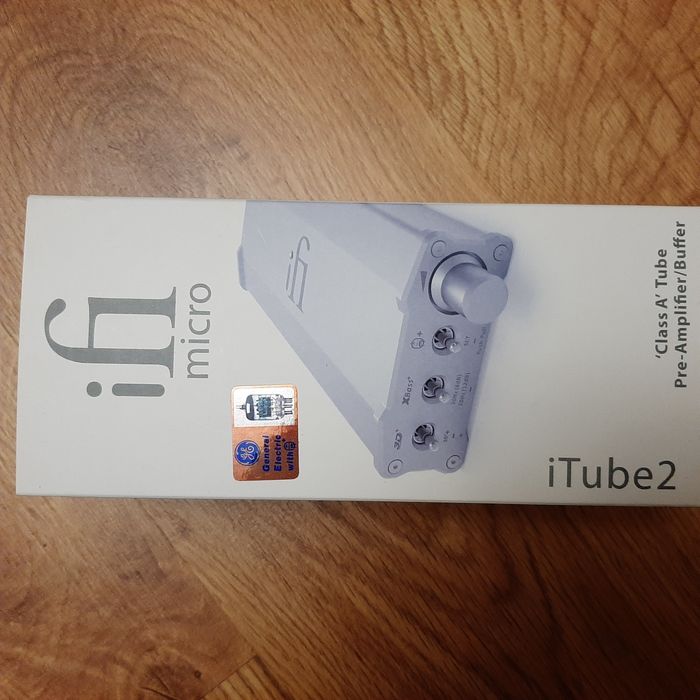 IFI Audio pre amplificador valvulado