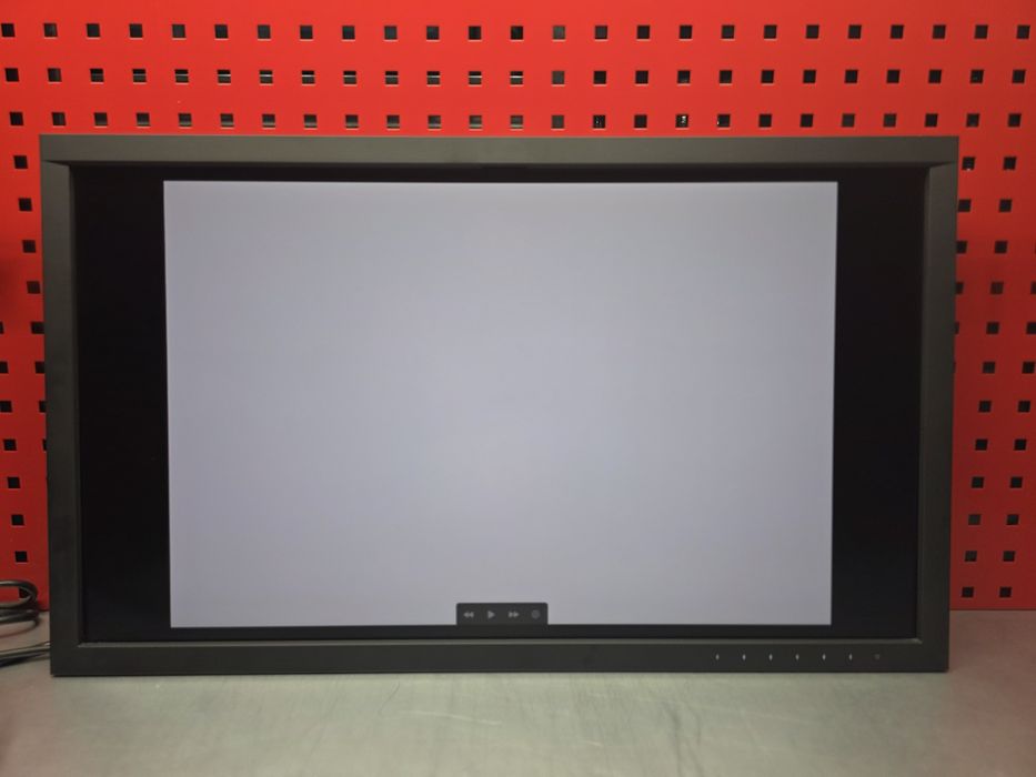 Monitor fotograficzny Eizo CG2730 z wbudowanym kalibratorem