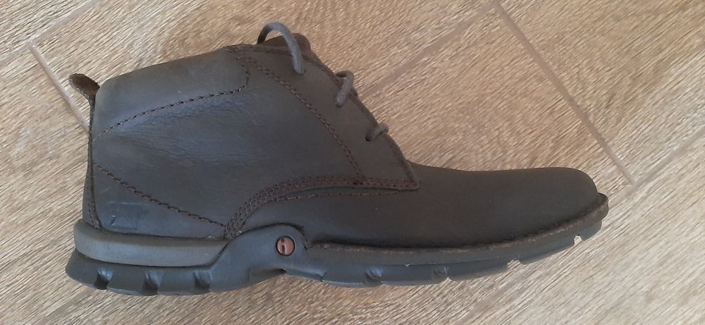 Черевики  Caterpilar .