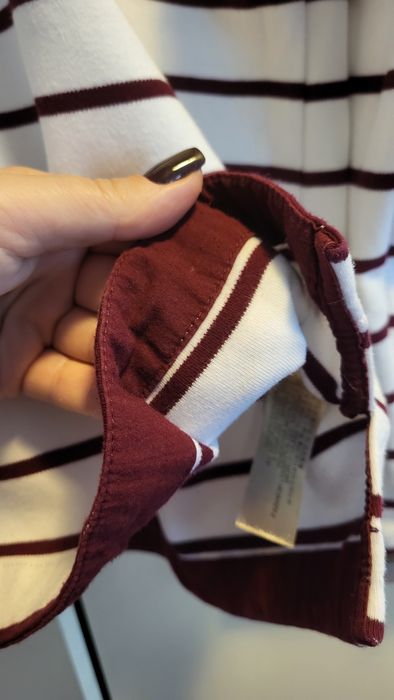 Sweter w paski marki Massimo Dutti