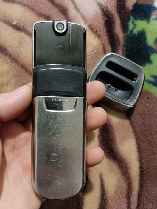 Телефон Nokia 8800