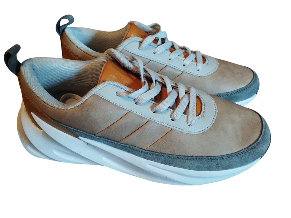 Кросівки Adidas Sharks 27.5см