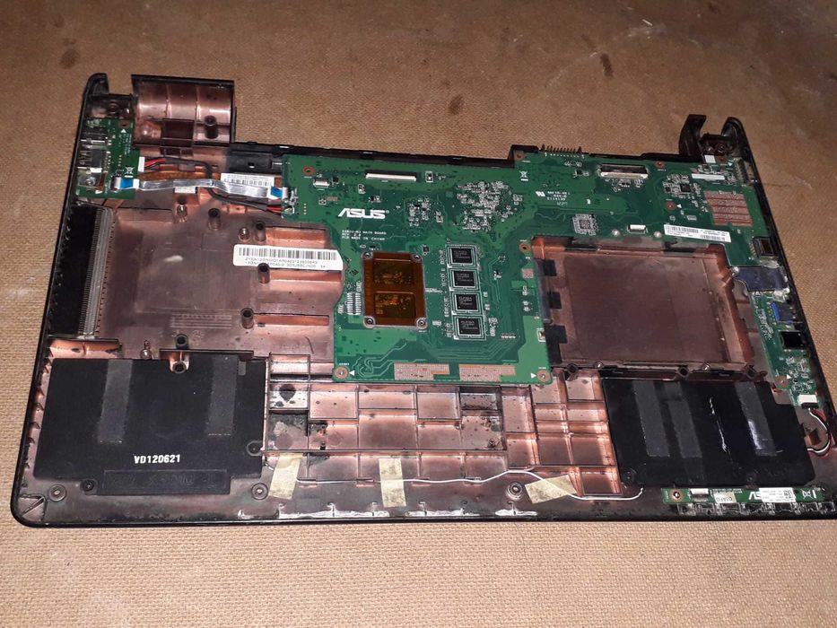 Продам ноутбук Asus X501U (X401U-M3) (розборка або відновлення)