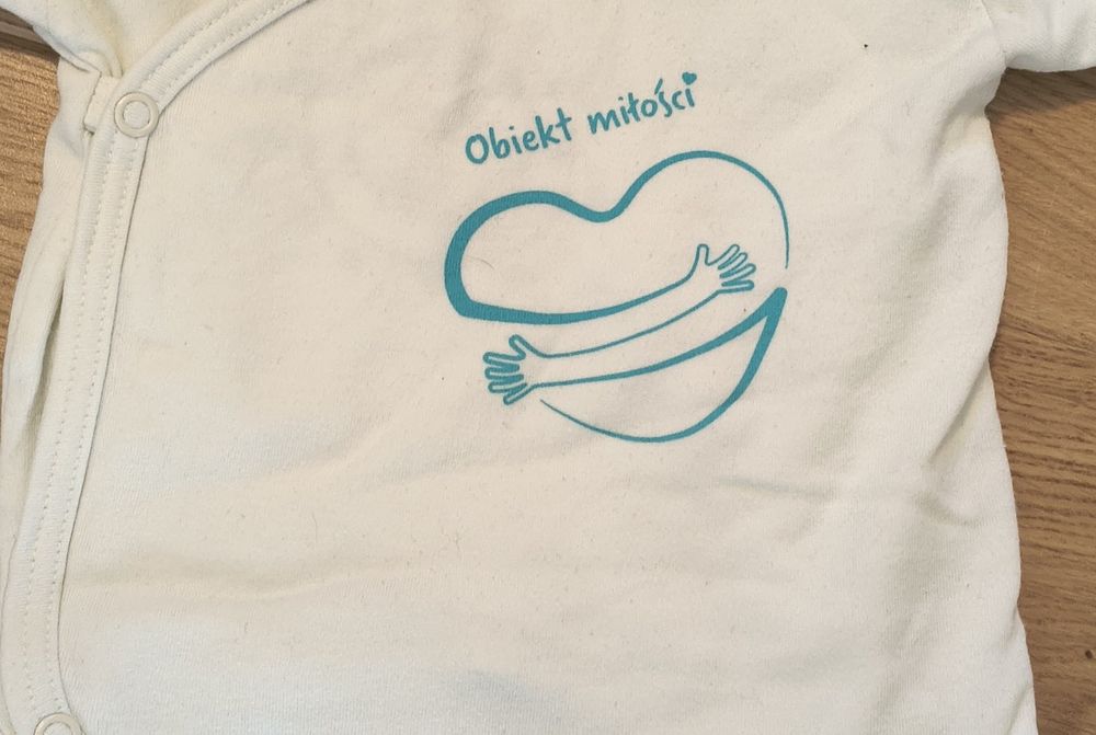 Body z napisem Obiekt miłości rozm. 74