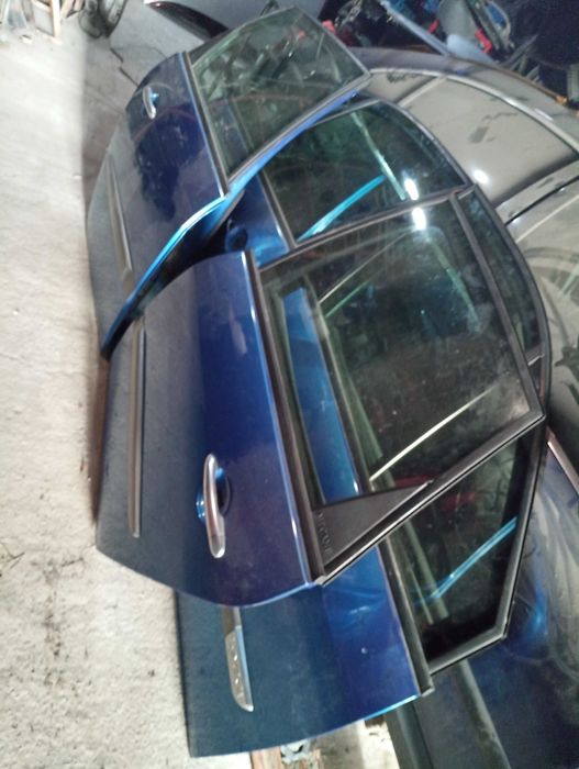 Дверка двері Renault Scenic II 2 Рено Сценік