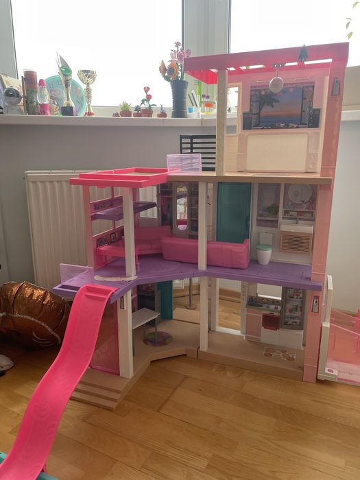Будиночок для ляльок Барбі Сучасний будинок мрії