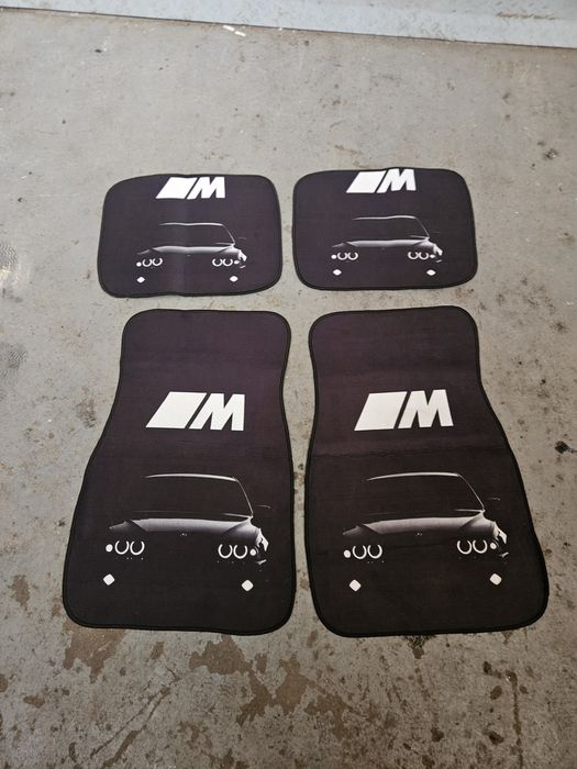 Dywaniki Bmw E36 E46 E87 E81 E82 E90 E91 E92 F20 F21 F30 F31 F36 MPAKIET Welurowe dywany chodniczki