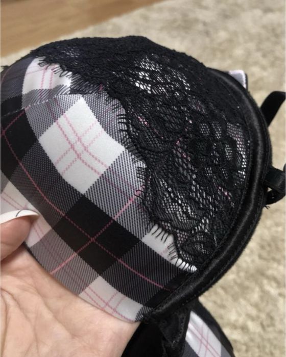 Бюстгальтер пуш-ап з мереживом новий 80С