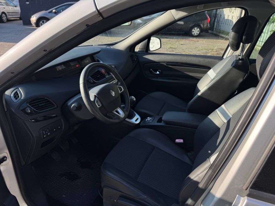 Продам Renault Scenic 2011г. 1.6 дизель, свежепригнан. Обмен, Лизинг