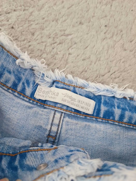Spodenki szorty jeansowe damskie Bershka r 34