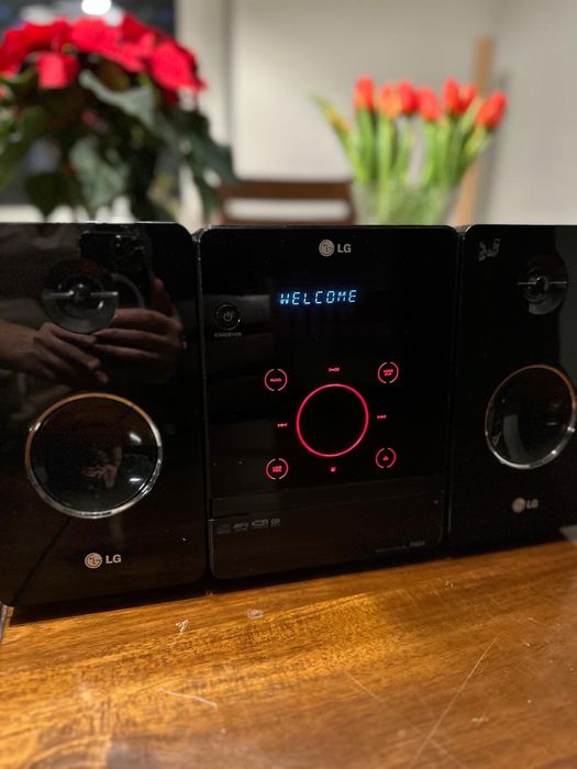 Wieża LG dotykowa FA64 DOU