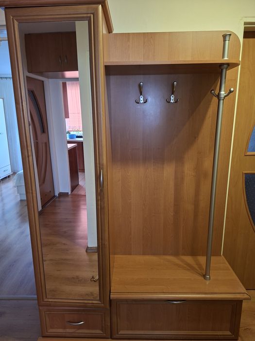 Garderoba z lustrem/szafa