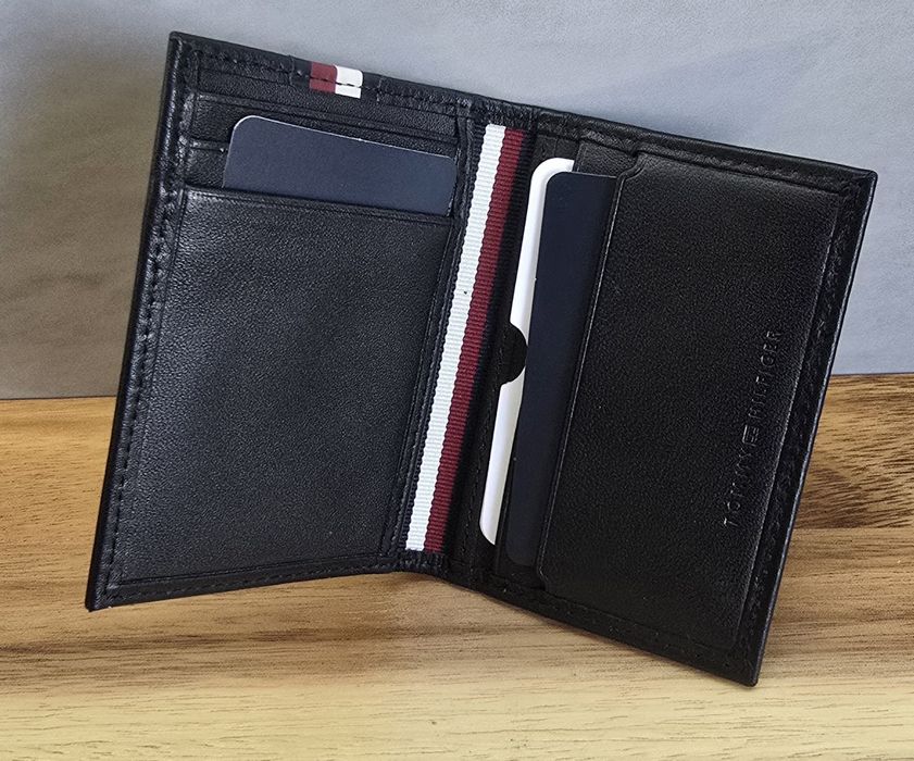 Oryginalny portfel męski ze skóry Tommy Hilfiger