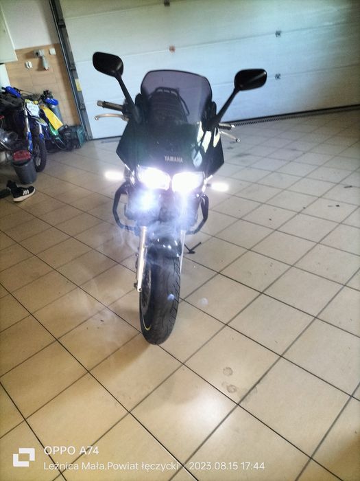 Yamaha FZS 600 rok 2000