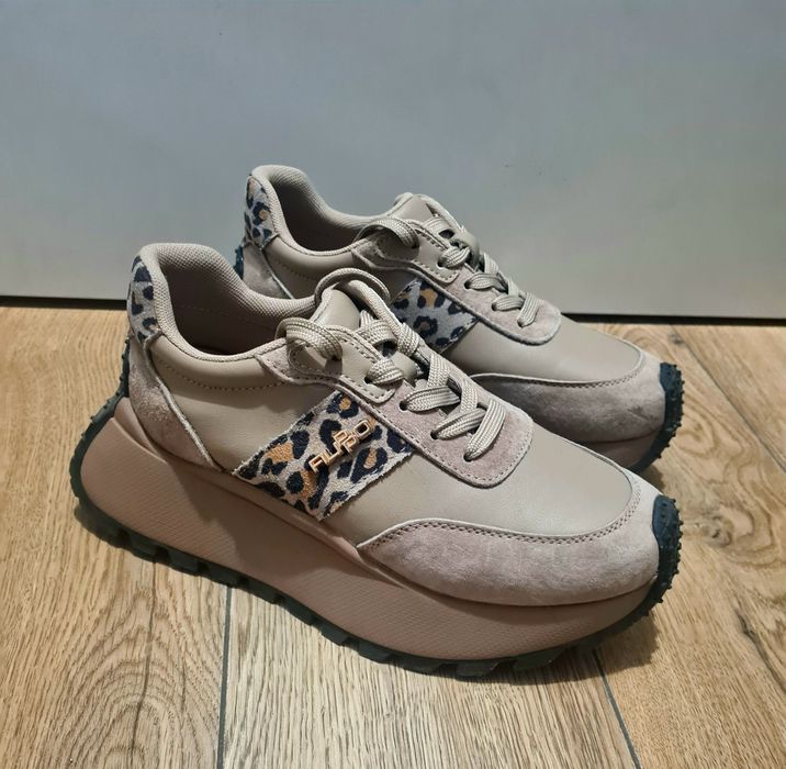 FILIPPO sneakersy 38