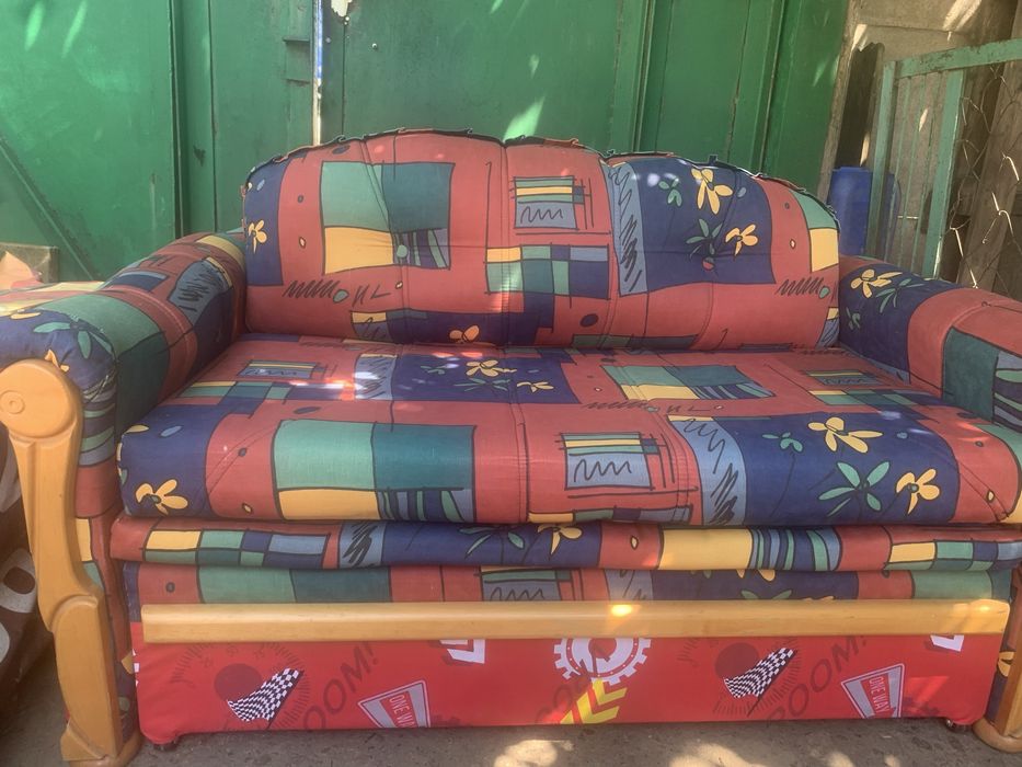 Продам диван раскладной