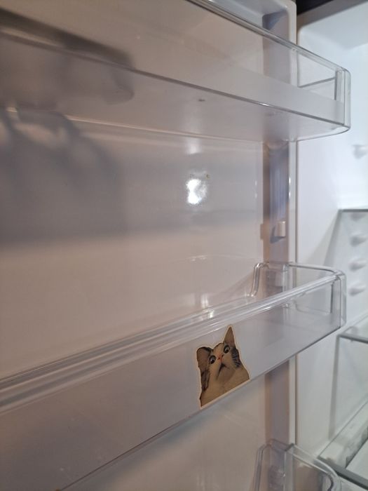 Frigorífico combinado Indesit