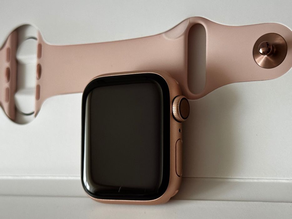 Apple Watch Series 4, 40mm