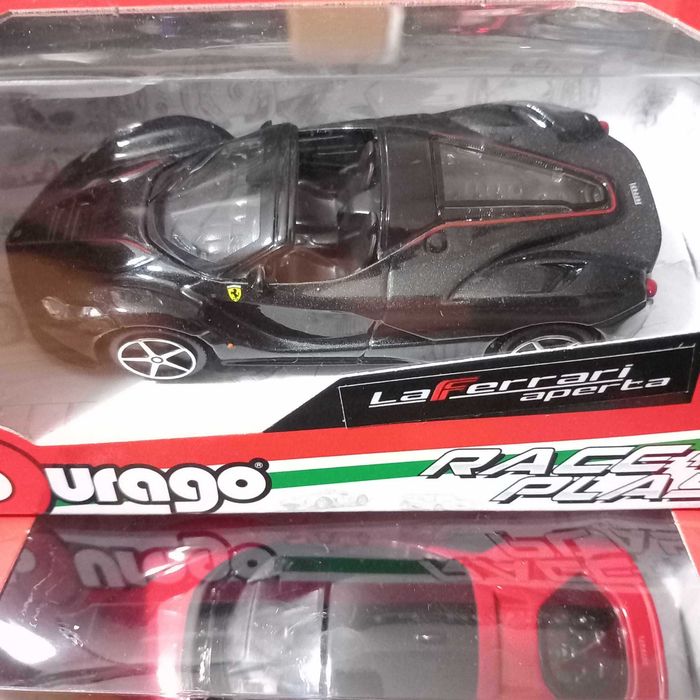 Ferrari 1/43 Bburago NOVO com 10% de desconto