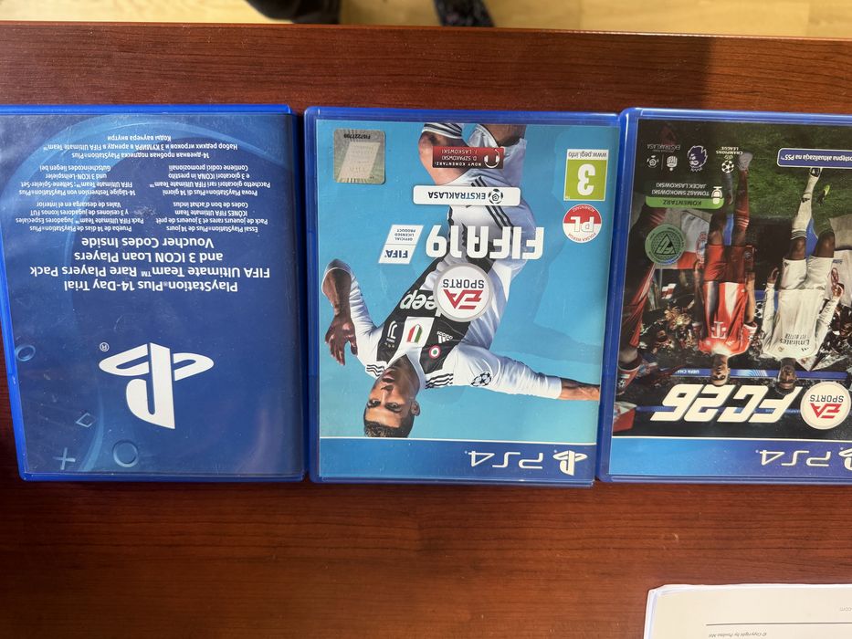 Playstation 4 + gry