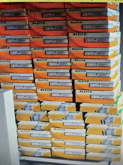 Máquina de encadernar de pressão - Leitz