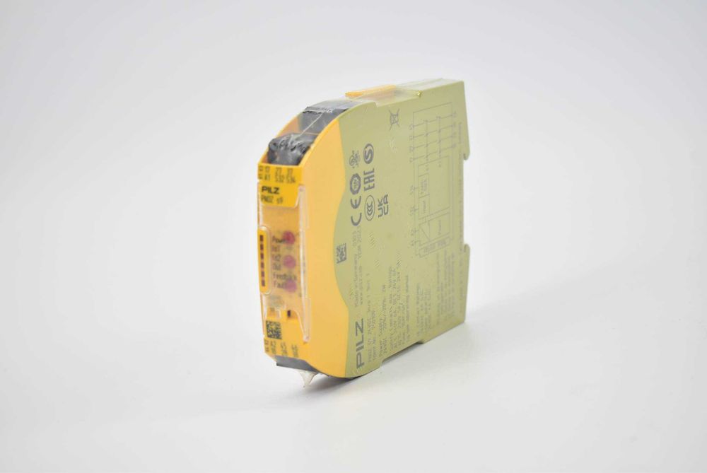 Реле безпеки PILZ PNOZ s9 C 24VDC 3 n/o 1 n/c t   (751109)