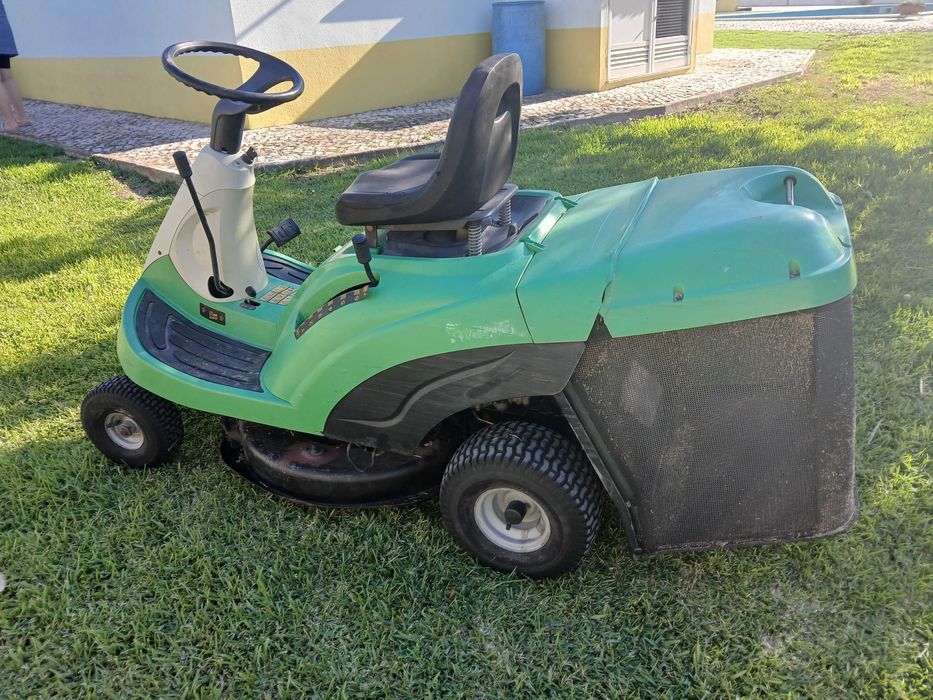 Tractor corta relva Viking MR 340