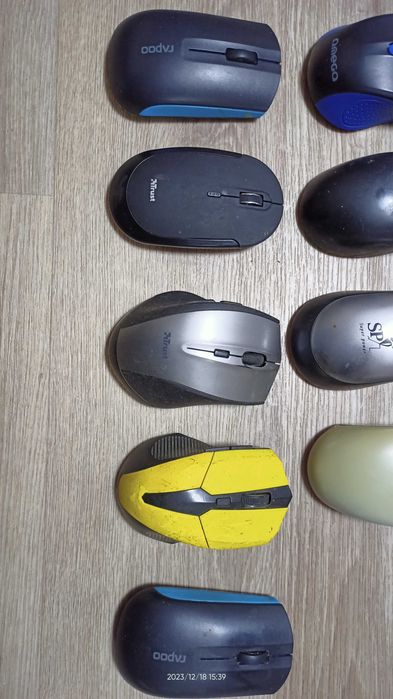 Телефоны, пульты,мыши, клавы,шнуры
