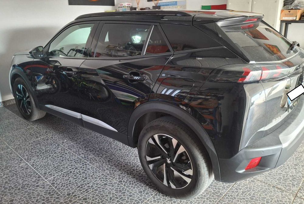 Peugeot 2008 1.2 PureTech Allure - Excelente Estado