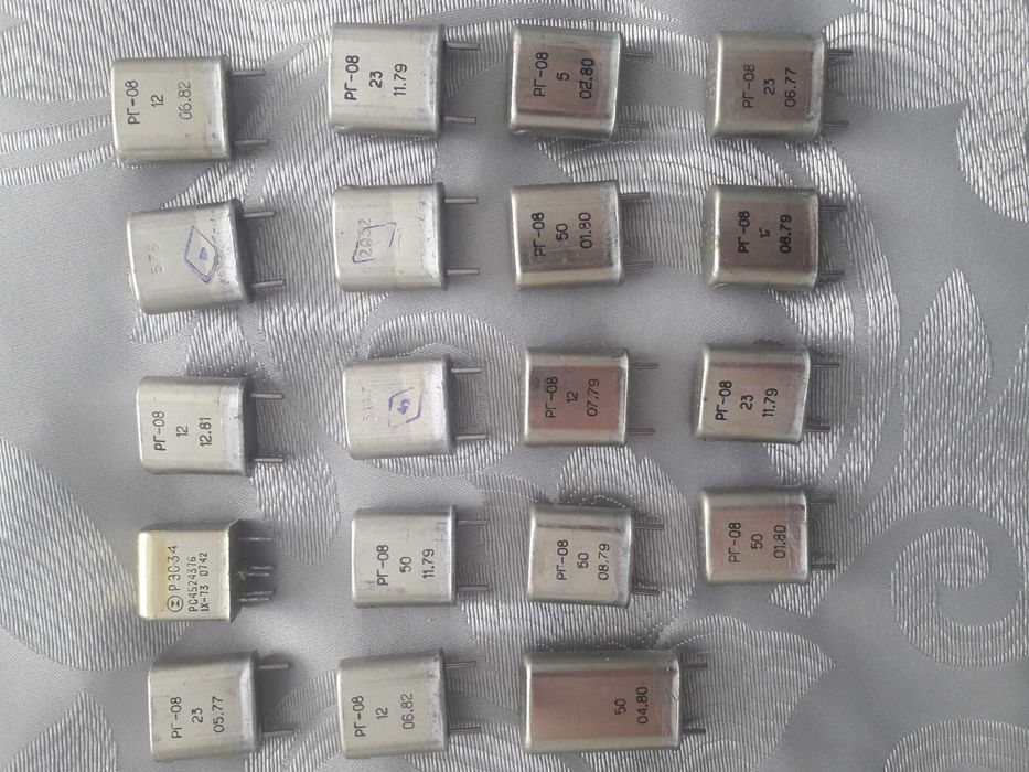 Кварцові резонатори