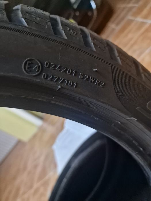 2 Pneus Pirelli Sottozero 3 225/40 R19 93H