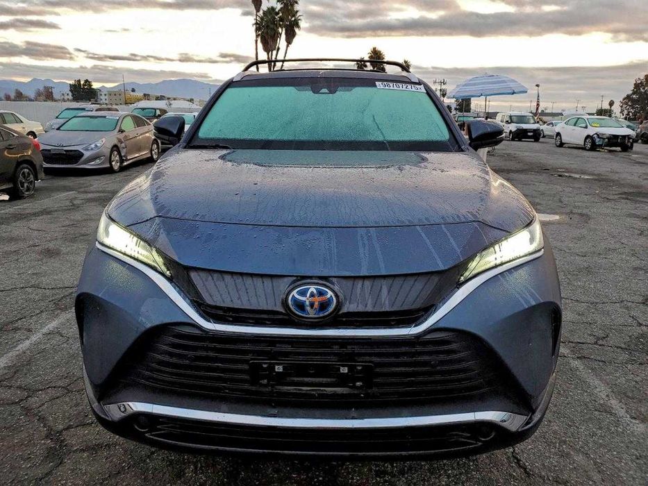 Toyota Venza XLE 2022