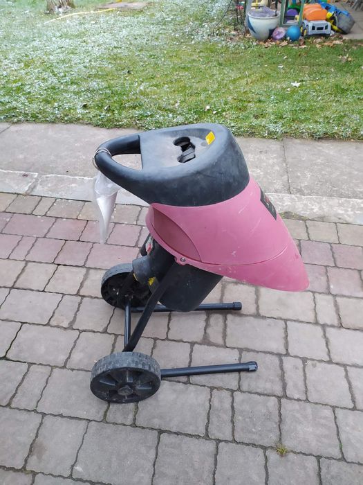 Подрібнювач гілок измельчитель веток