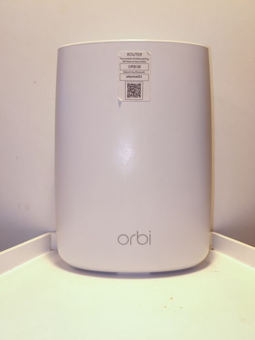 Router na kartę SIM Netgear Orbi LBR20