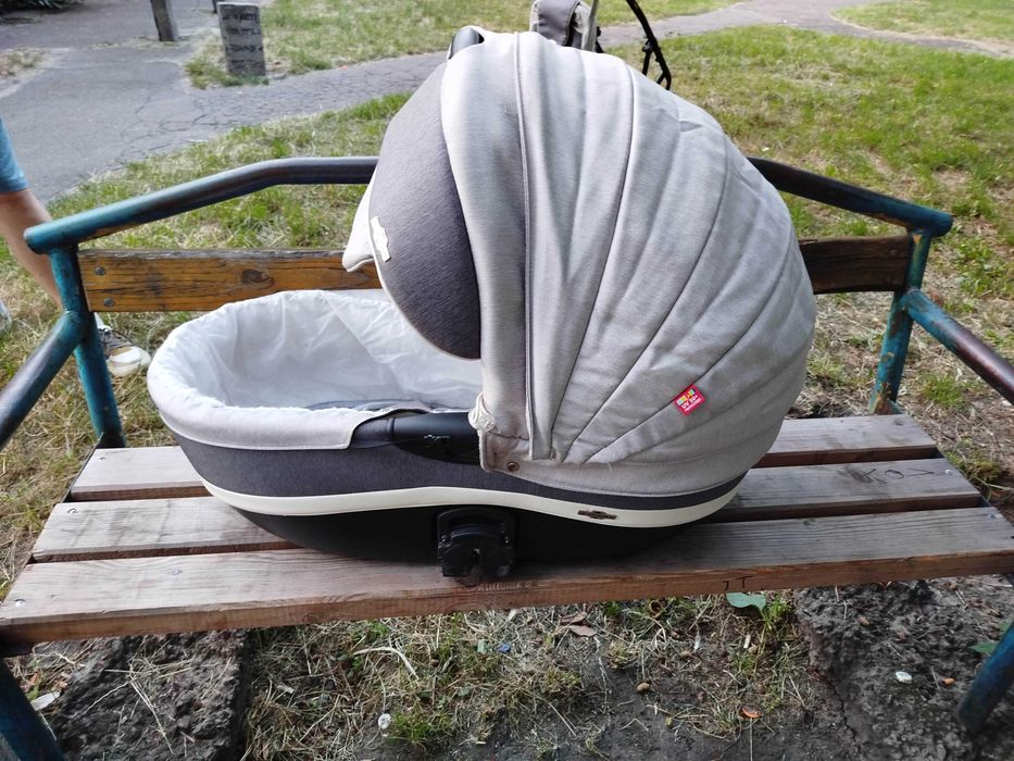 Продам дитячу коляску Adamex Vicco 2 в 1