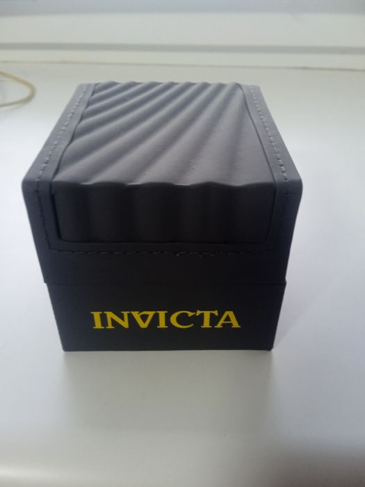 Продам часы наручные