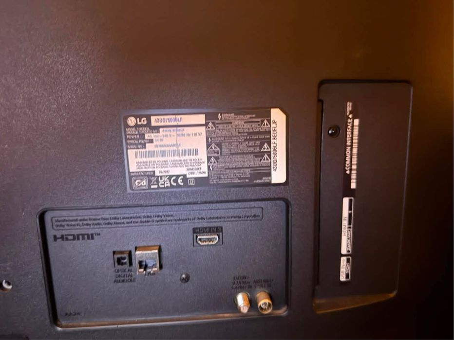 TV LG com caixa 43’’ mais barra de som sony e dois comandos