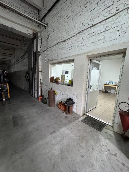 Продам склад на проспекте Богдана Хмельницкого