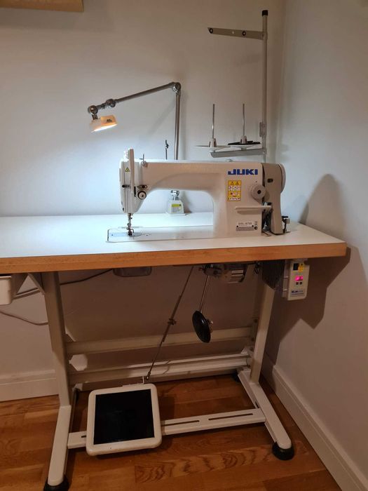 Maszyna stebnówka juki DDL 8700