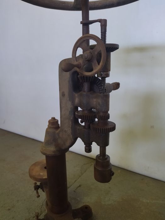 Engenho de Coluna Manual64862353442817121