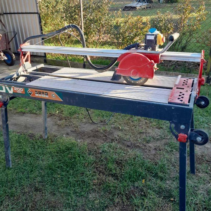 Przecinarka do gresu ruby dv200