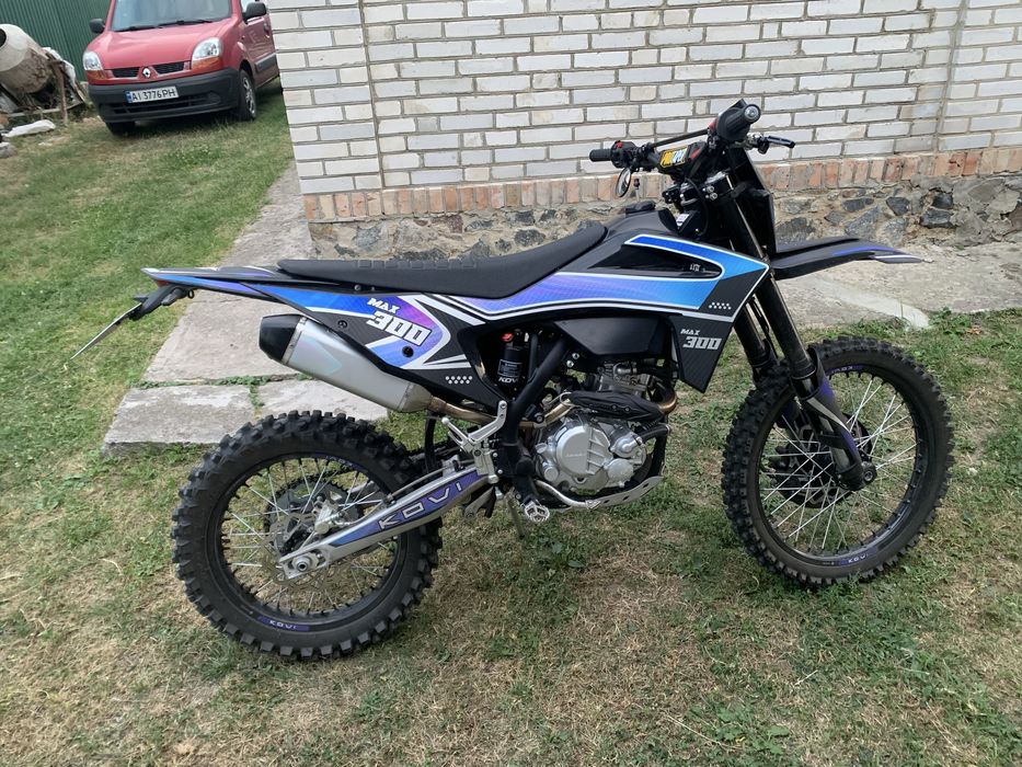 Продам мотоцикл Kovi Max 300